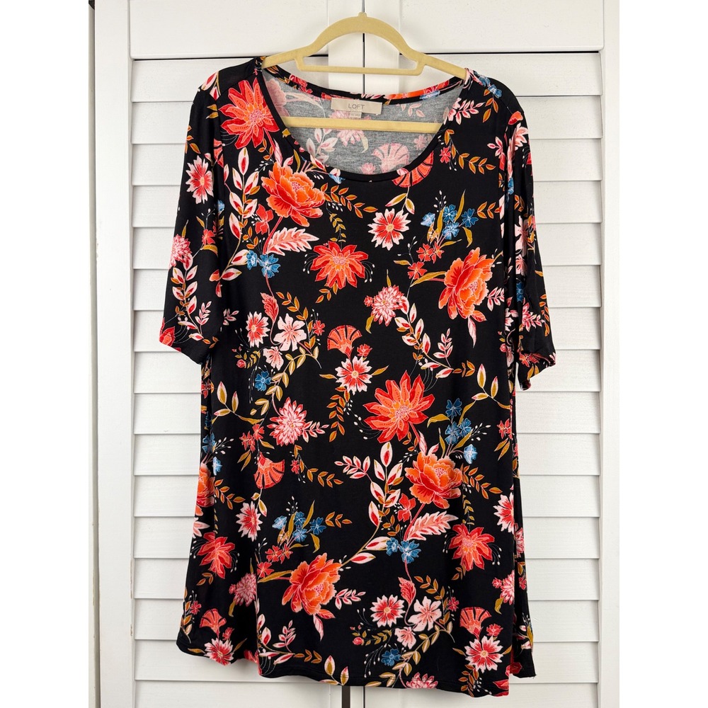 Loft Floral Top XXL Black Short Sleeve Rayon Scoop Neck New Without Tags